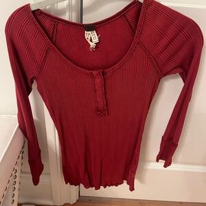 Free People red 3/4 sleeve top